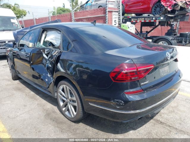 Photo 2 VIN: 1VWAA7A31JC015977 - VOLKSWAGEN PASSAT 