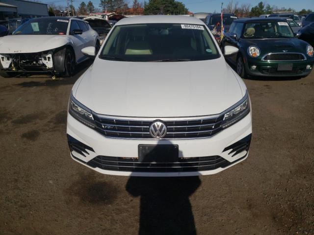 Photo 4 VIN: 1VWAA7A32JC003482 - VOLKSWAGEN PASSAT S 