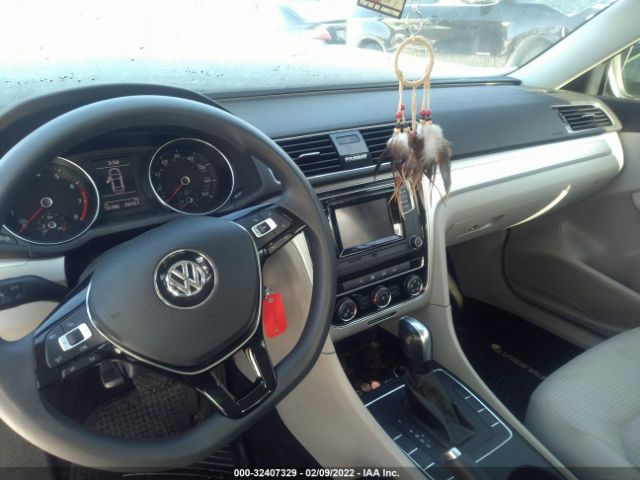 Photo 4 VIN: 1VWAA7A32JC005135 - VOLKSWAGEN PASSAT 