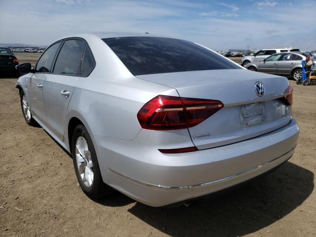 Photo 2 VIN: 1VWAA7A32JC030598 - VOLKSWAGEN PASSAT 