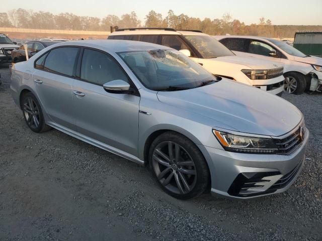 Photo 3 VIN: 1VWAA7A33JC020601 - VOLKSWAGEN PASSAT S 