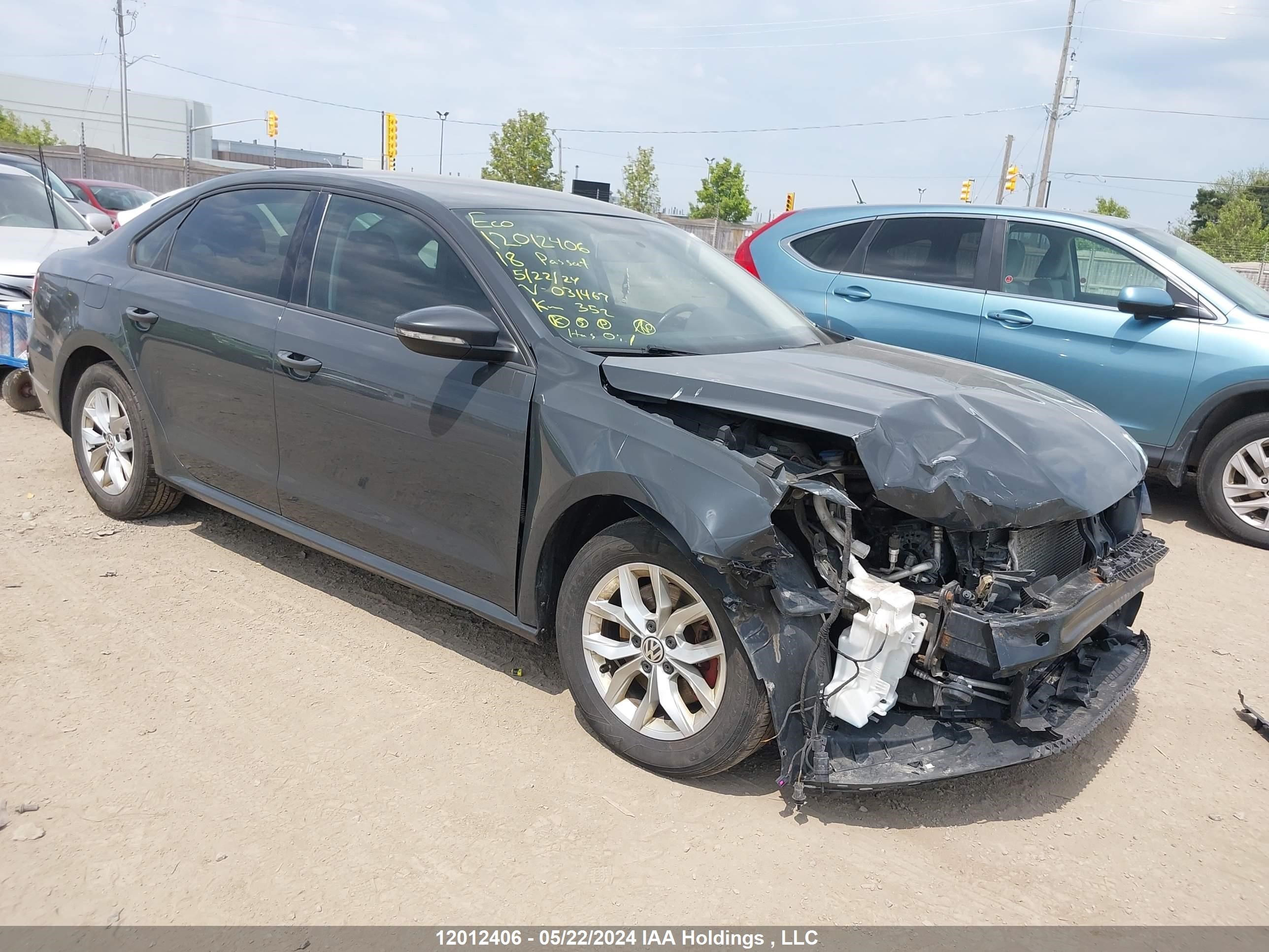 Photo 0 VIN: 1VWAA7A33JC031467 - VOLKSWAGEN PASSAT 