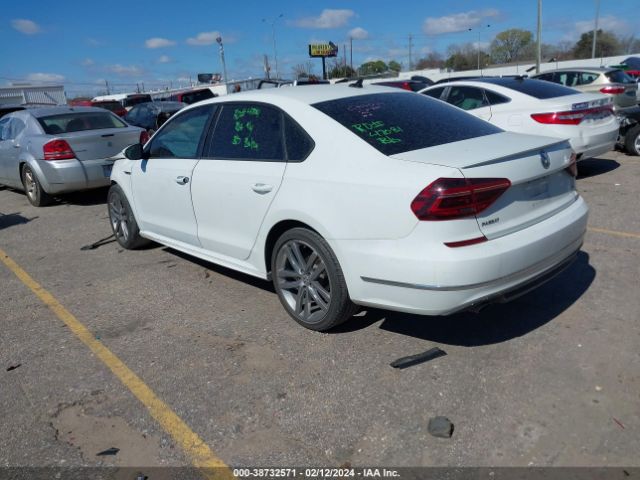 Photo 2 VIN: 1VWAA7A34JC011356 - VOLKSWAGEN PASSAT 