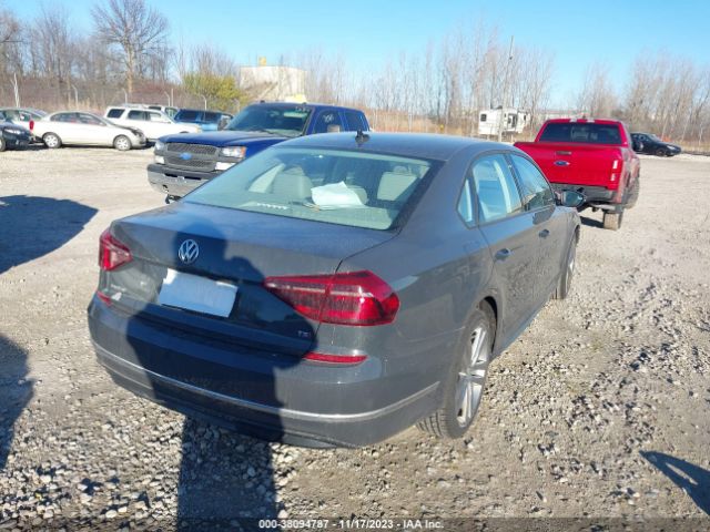 Photo 3 VIN: 1VWAA7A35JC001063 - VOLKSWAGEN PASSAT 