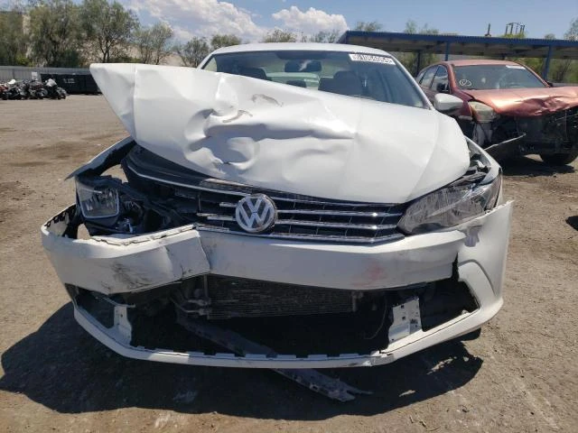 Photo 4 VIN: 1VWAA7A35JC051140 - VOLKSWAGEN PASSAT 