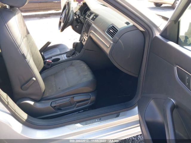 Photo 4 VIN: 1VWAA7A36JC023833 - VOLKSWAGEN PASSAT 