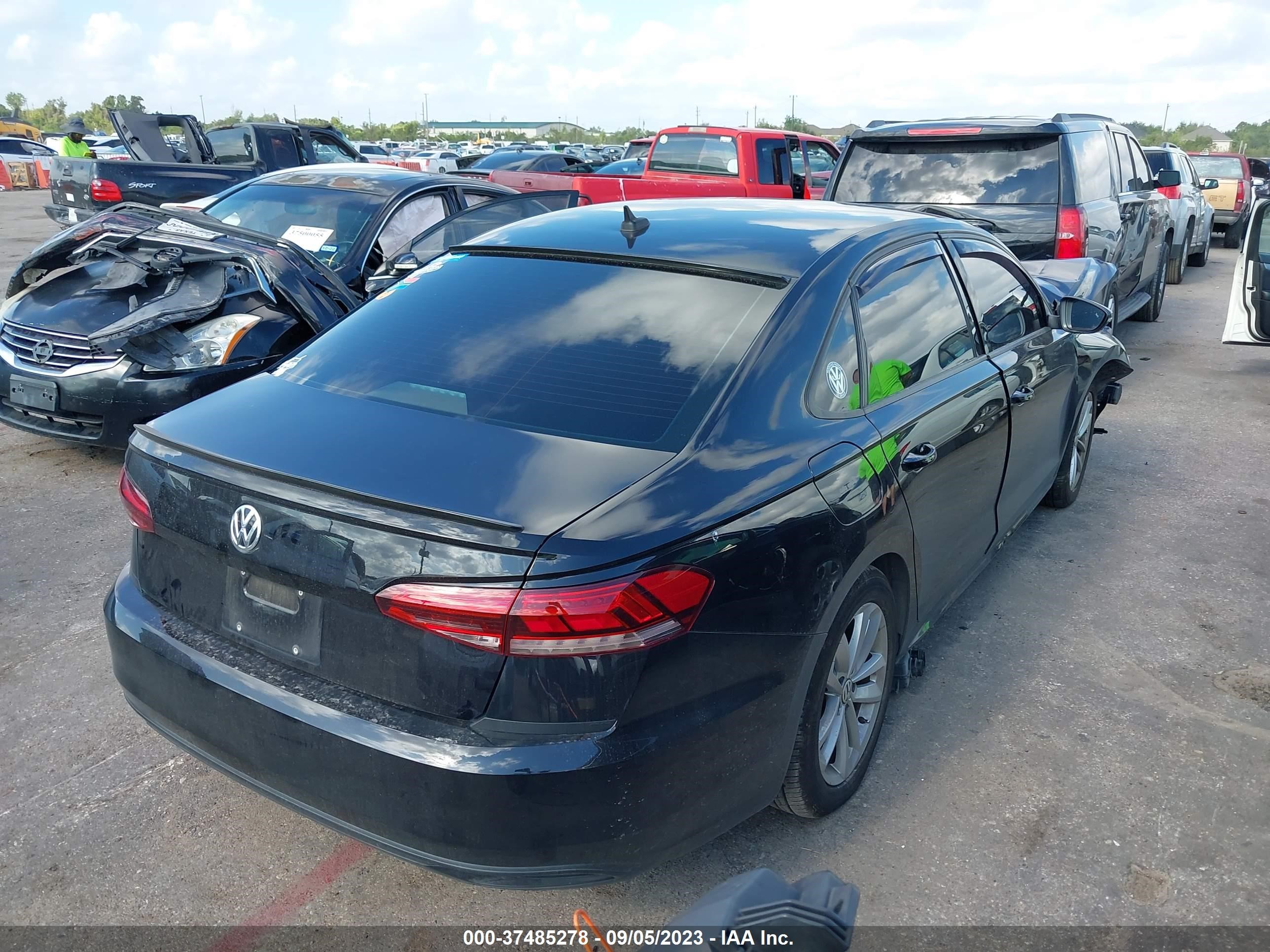 Photo 3 VIN: 1VWAA7A36LC002838 - VOLKSWAGEN PASSAT 