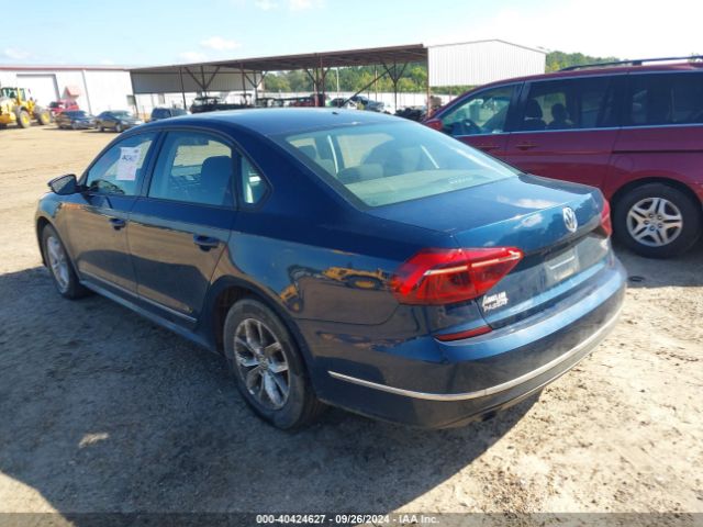 Photo 2 VIN: 1VWAA7A37JC015448 - VOLKSWAGEN PASSAT 