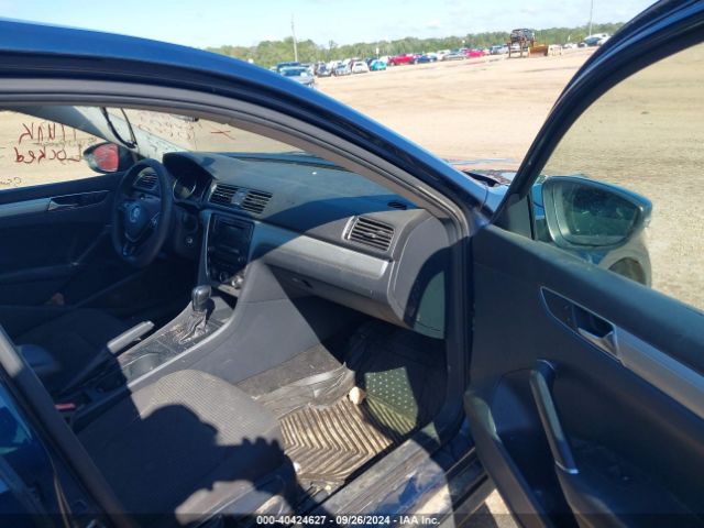 Photo 4 VIN: 1VWAA7A37JC015448 - VOLKSWAGEN PASSAT 