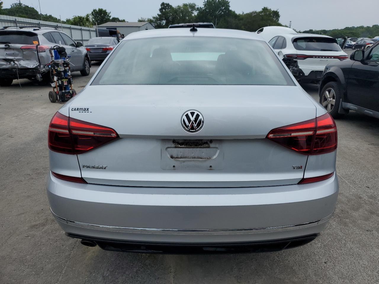 Photo 5 VIN: 1VWAA7A37JC026921 - VOLKSWAGEN PASSAT 