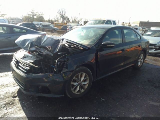 Photo 1 VIN: 1VWAA7A37JC031262 - VOLKSWAGEN PASSAT 