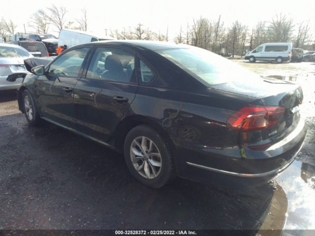 Photo 2 VIN: 1VWAA7A37JC031262 - VOLKSWAGEN PASSAT 