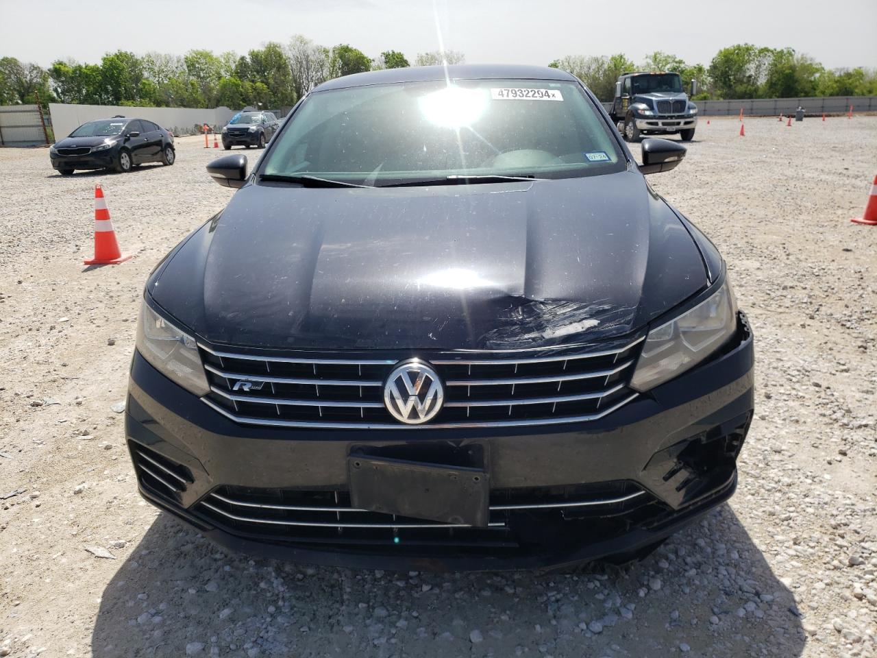 Photo 4 VIN: 1VWAA7A37JC033819 - VOLKSWAGEN PASSAT 