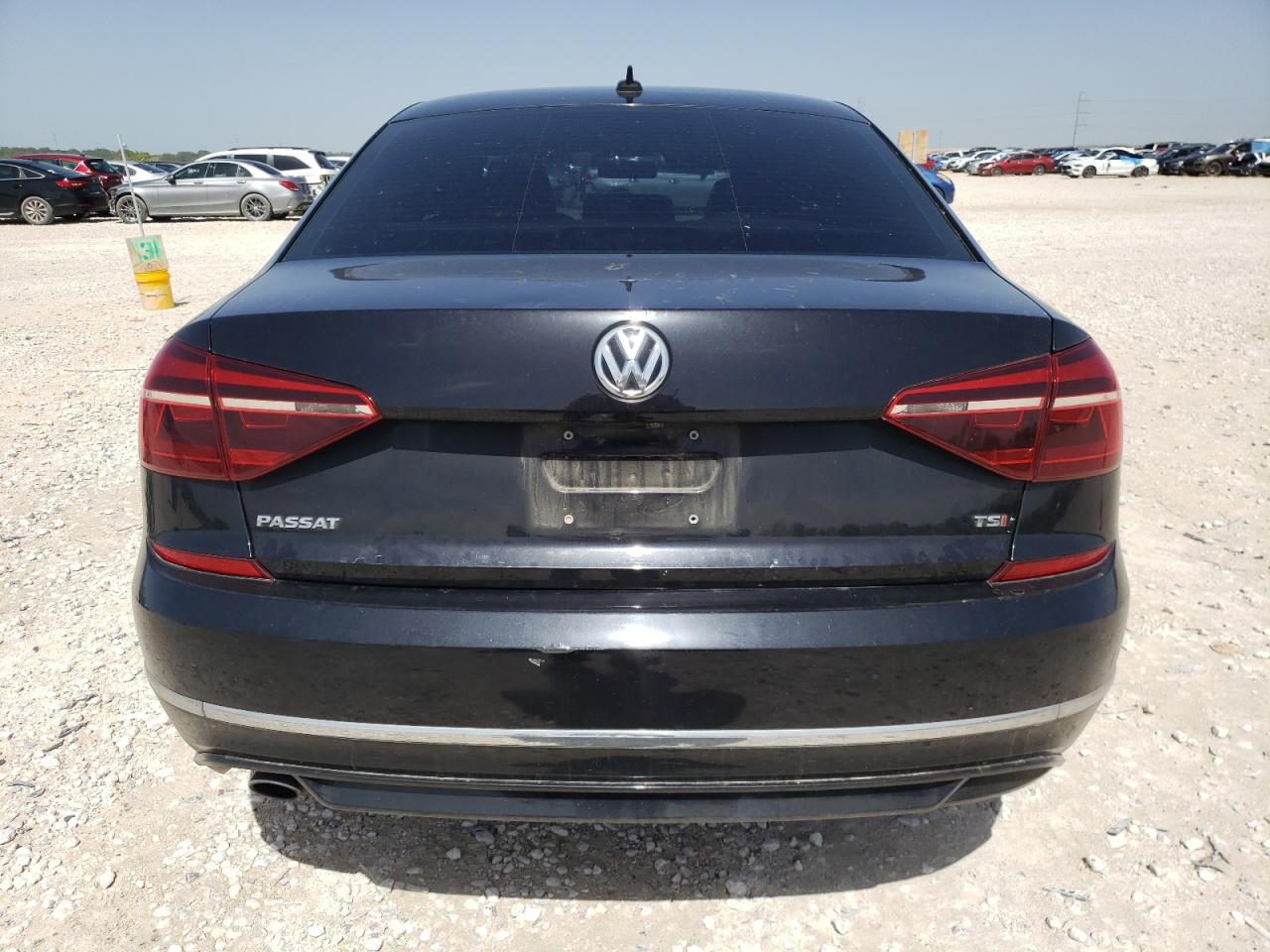 Photo 5 VIN: 1VWAA7A37JC033819 - VOLKSWAGEN PASSAT 