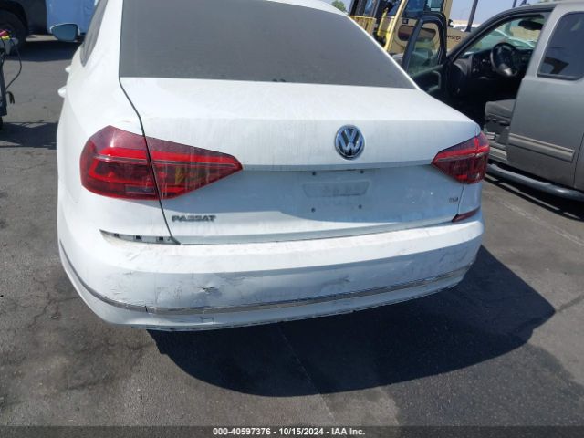 Photo 5 VIN: 1VWAA7A38JC011148 - VOLKSWAGEN PASSAT 