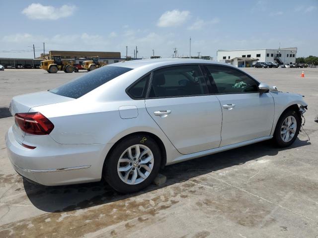 Photo 2 VIN: 1VWAA7A38JC018066 - VOLKSWAGEN PASSAT 