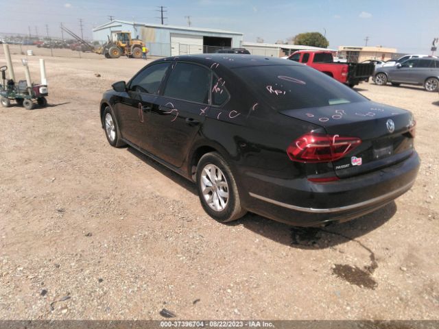 Photo 2 VIN: 1VWAA7A38JC043694 - VOLKSWAGEN PASSAT 