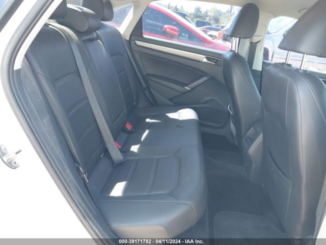 Photo 7 VIN: 1VWAA7A3XJC014360 - VOLKSWAGEN PASSAT 