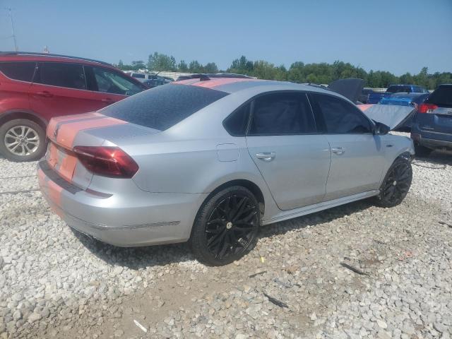 Photo 2 VIN: 1VWAA7A3XJC034012 - VOLKSWAGEN PASSAT 