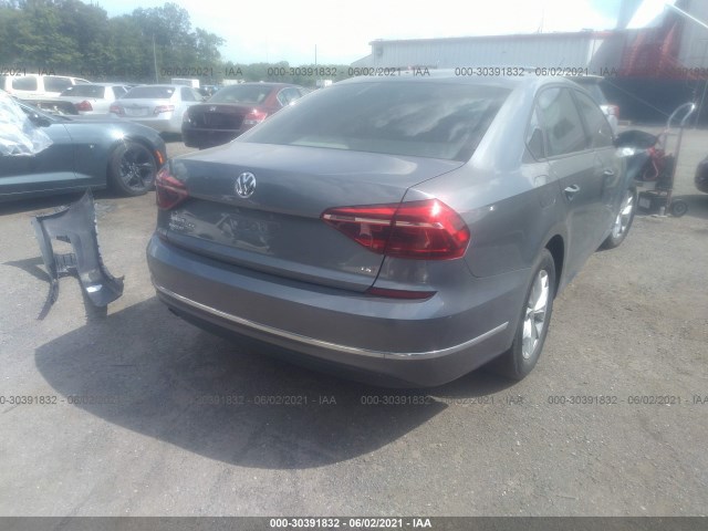 Photo 3 VIN: 1VWAA7A3XJC040330 - VOLKSWAGEN PASSAT 