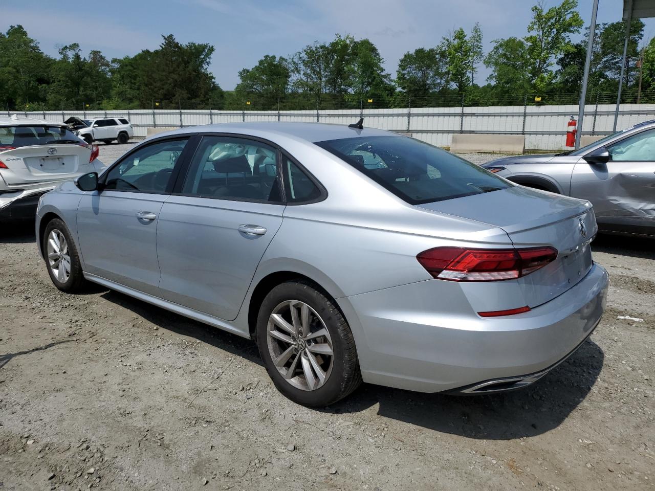 Photo 1 VIN: 1VWAA7A3XMC012998 - VOLKSWAGEN PASSAT 