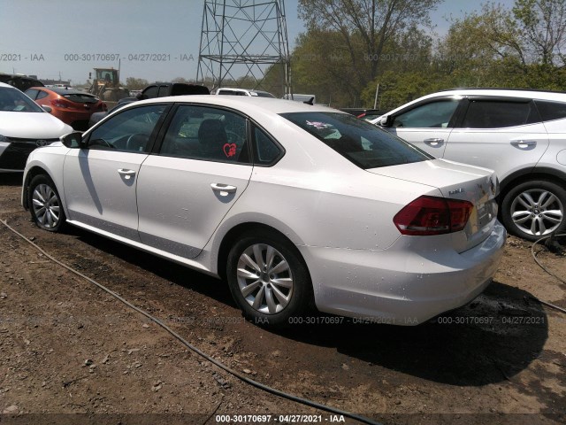 Photo 2 VIN: 1VWAH7A30CC095318 - VOLKSWAGEN PASSAT 