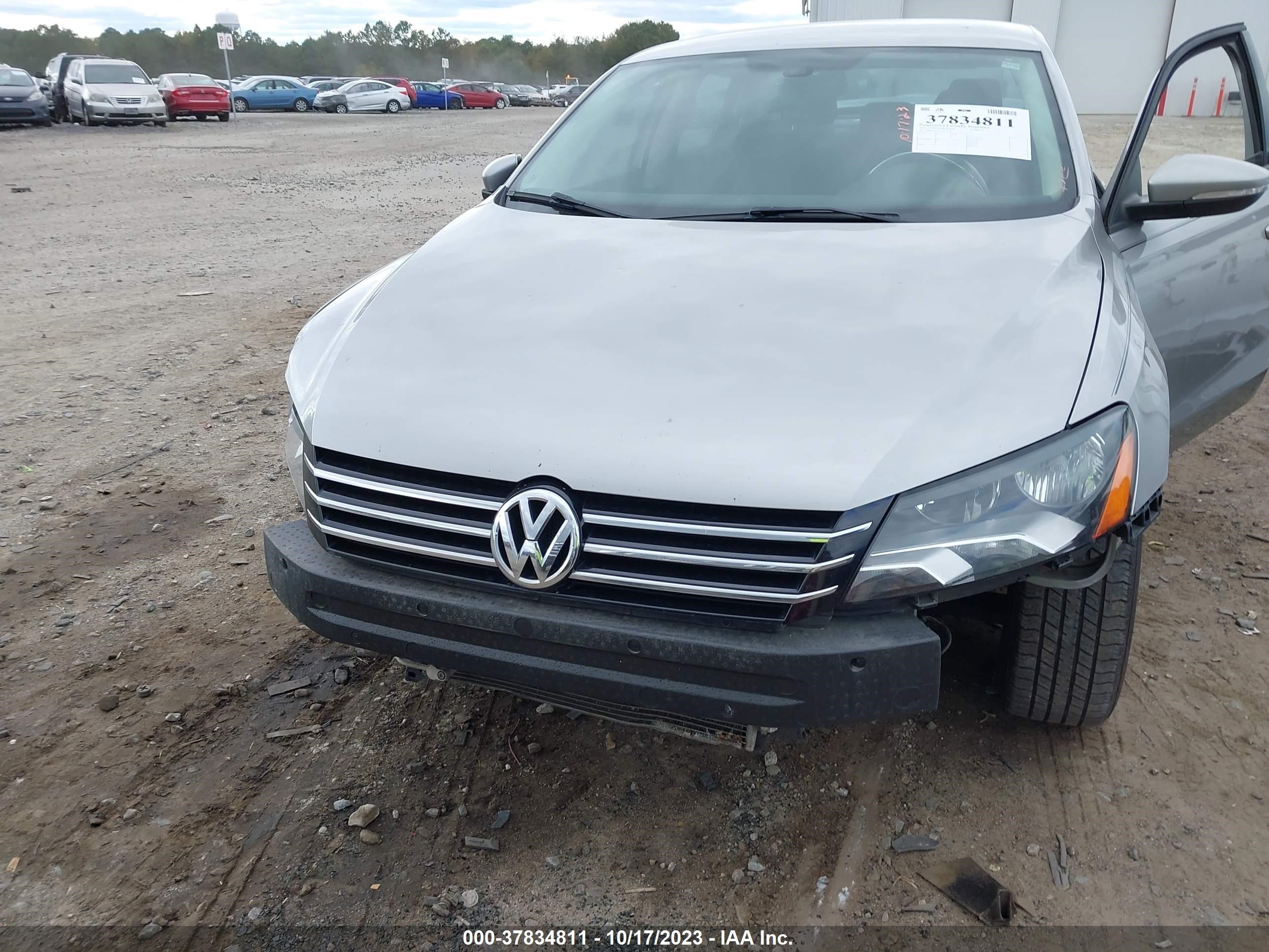 Photo 5 VIN: 1VWAH7A31CC047570 - VOLKSWAGEN PASSAT 