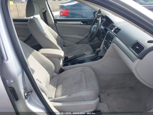 Photo 4 VIN: 1VWAH7A32CC068489 - VOLKSWAGEN PASSAT 