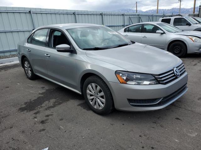 Photo 3 VIN: 1VWAH7A32DC029421 - VOLKSWAGEN PASSAT S 