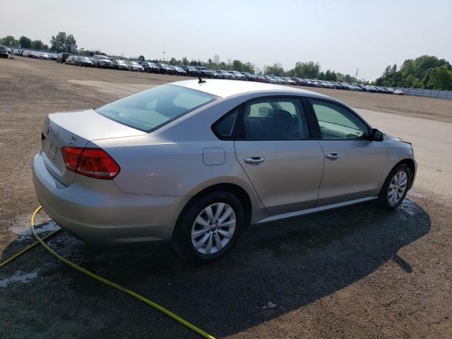 Photo 2 VIN: 1VWAH7A32DC045599 - VOLKSWAGEN PASSAT 