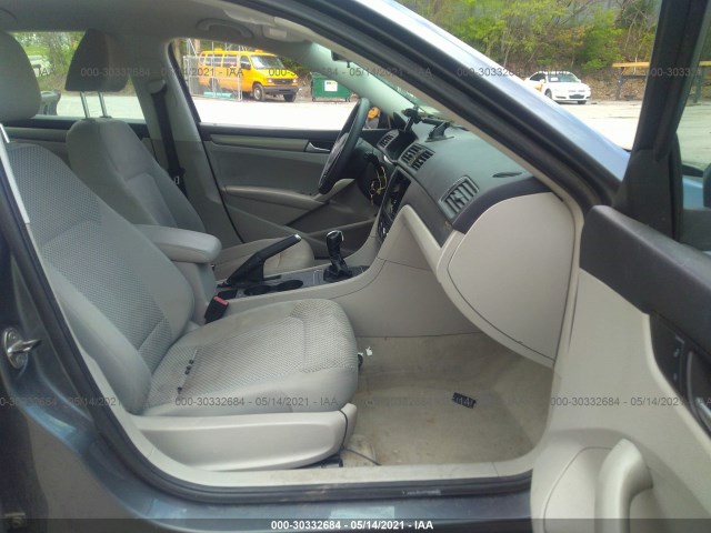 Photo 4 VIN: 1VWAH7A33CC102309 - VOLKSWAGEN PASSAT 