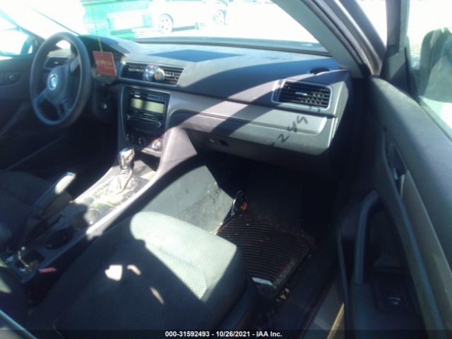 Photo 4 VIN: 1VWAH7A33DC048186 - VOLKSWAGEN PASSAT 