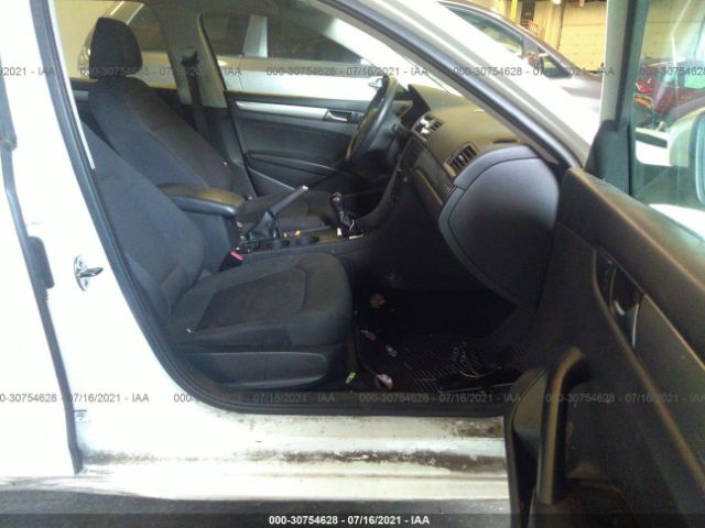 Photo 4 VIN: 1VWAH7A33DC065201 - VOLKSWAGEN PASSAT 