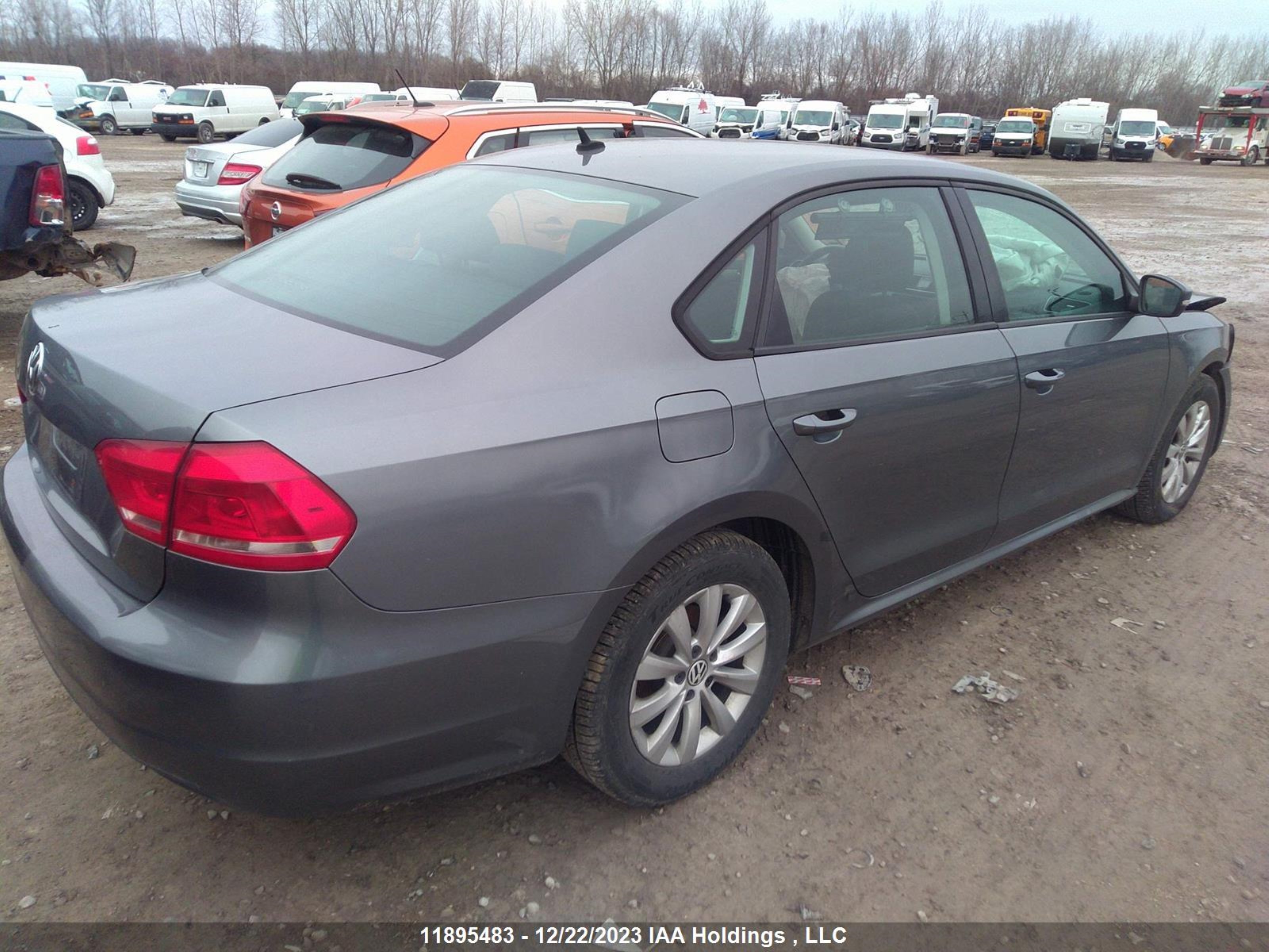 Photo 3 VIN: 1VWAH7A34DC029727 - VOLKSWAGEN PASSAT 