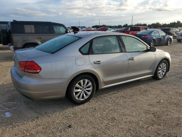 Photo 2 VIN: 1VWAH7A34DC150984 - VOLKSWAGEN PASSAT 