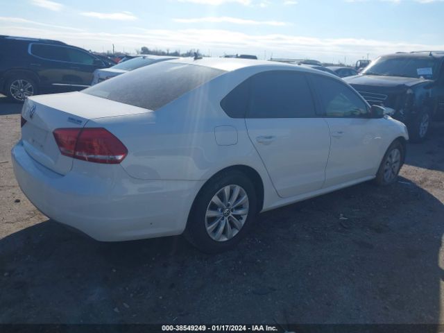 Photo 3 VIN: 1VWAH7A35DC093162 - VOLKSWAGEN PASSAT 