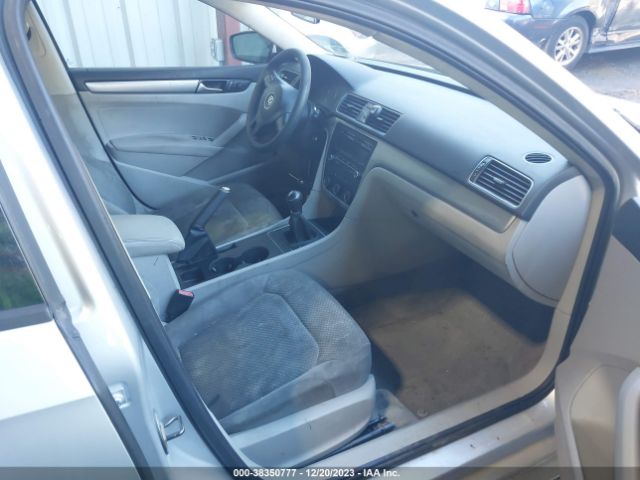 Photo 4 VIN: 1VWAH7A38DC002756 - VOLKSWAGEN PASSAT 