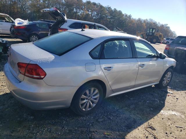 Photo 2 VIN: 1VWAH7A39CC051561 - VOLKSWAGEN PASSAT 