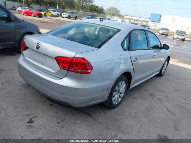 Photo 3 VIN: 1VWAH7A3XDC017002 - VOLKSWAGEN PASSAT 