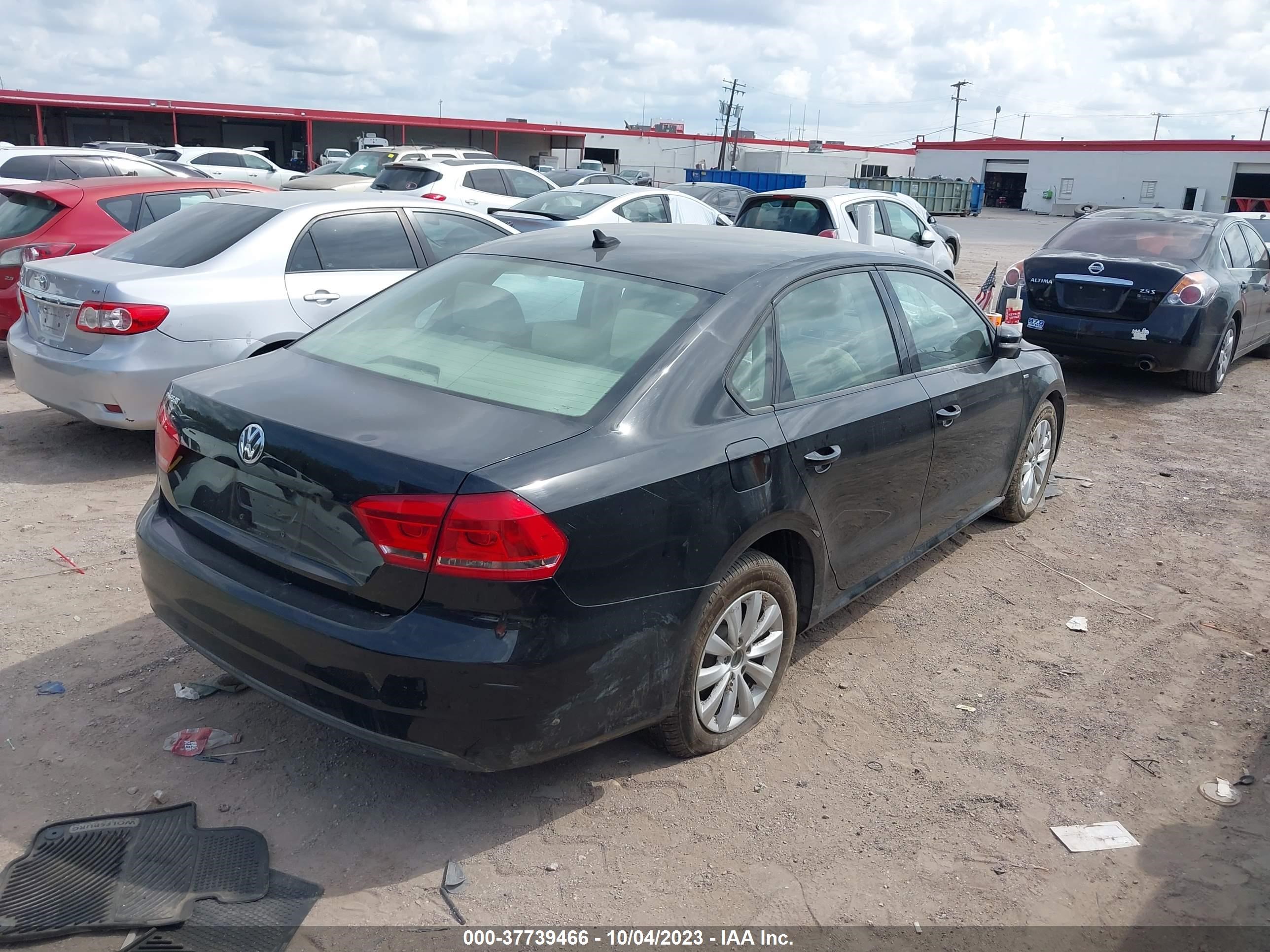 Photo 3 VIN: 1VWAH7A3XEC010276 - VOLKSWAGEN PASSAT 