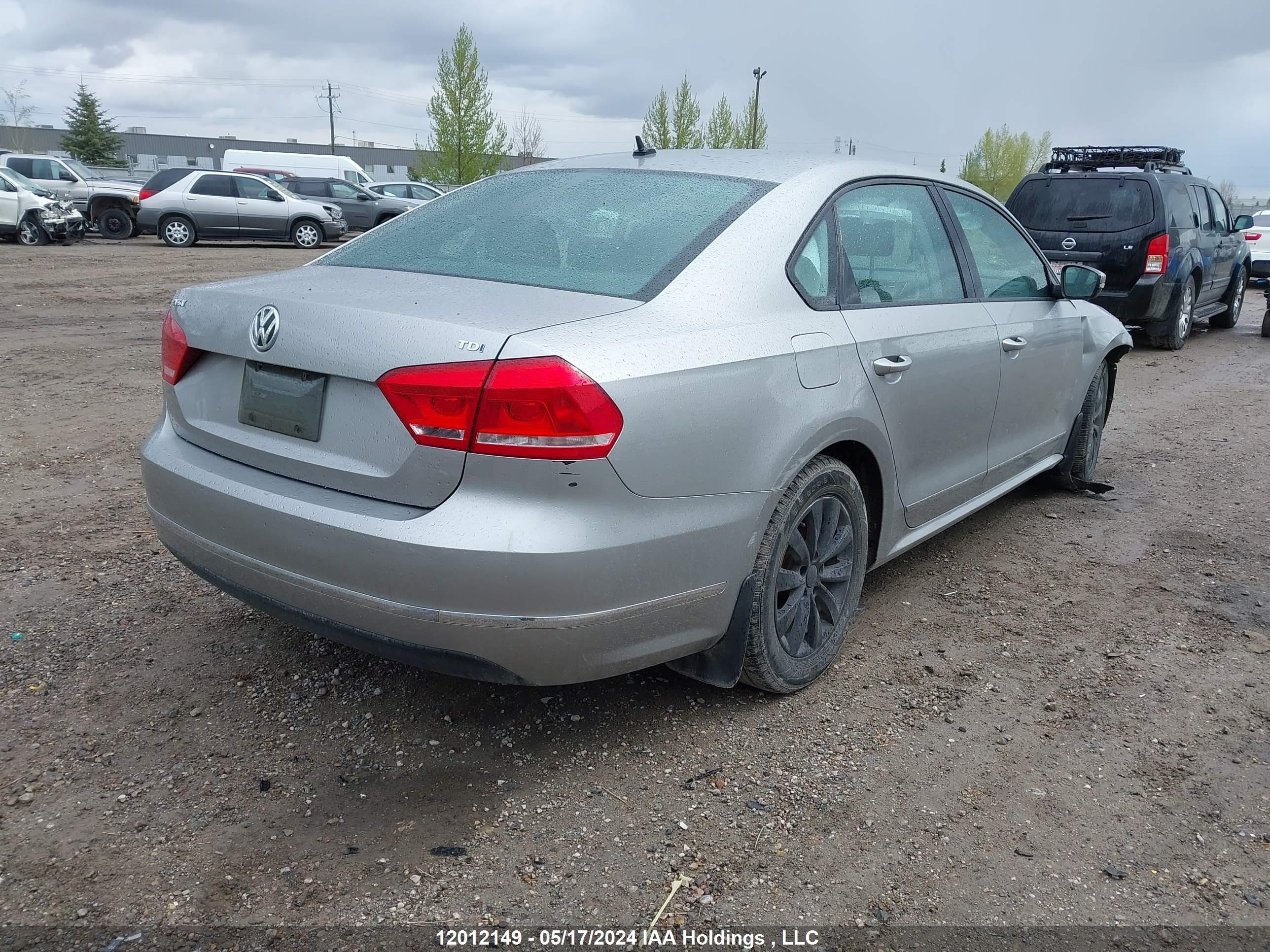 Photo 3 VIN: 1VWAN7A34DC149231 - VOLKSWAGEN PASSAT 