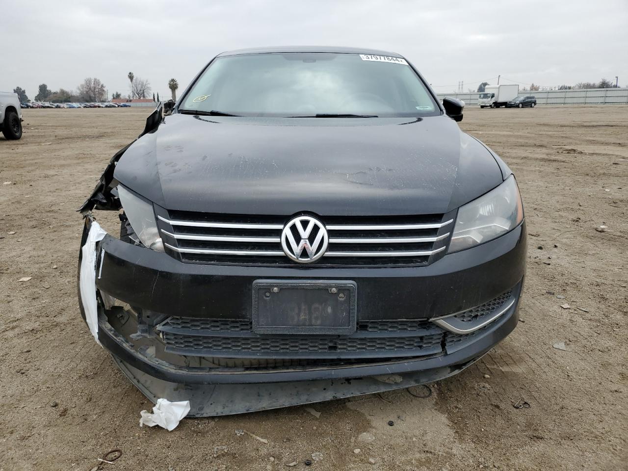 Photo 4 VIN: 1VWAP7A30CC093443 - VOLKSWAGEN PASSAT 