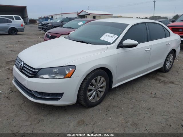 Photo 1 VIN: 1VWAP7A31CC017701 - VOLKSWAGEN PASSAT 