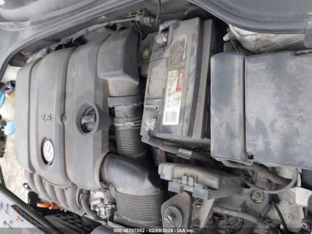 Photo 9 VIN: 1VWAP7A31CC017701 - VOLKSWAGEN PASSAT 