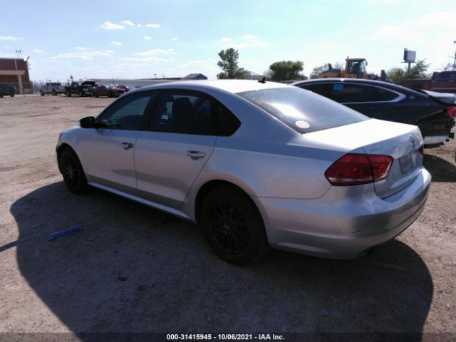 Photo 2 VIN: 1VWAP7A31DC004500 - VOLKSWAGEN PASSAT 