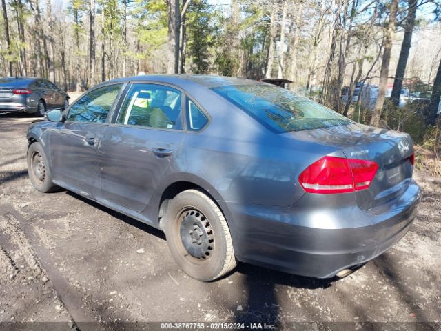 Photo 2 VIN: 1VWAP7A32CC056992 - VOLKSWAGEN PASSAT 