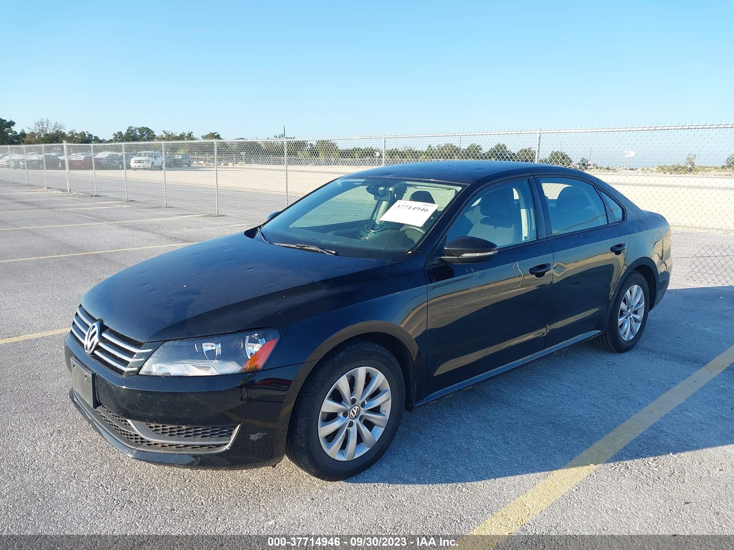 Photo 1 VIN: 1VWAP7A32CC073694 - VOLKSWAGEN PASSAT 