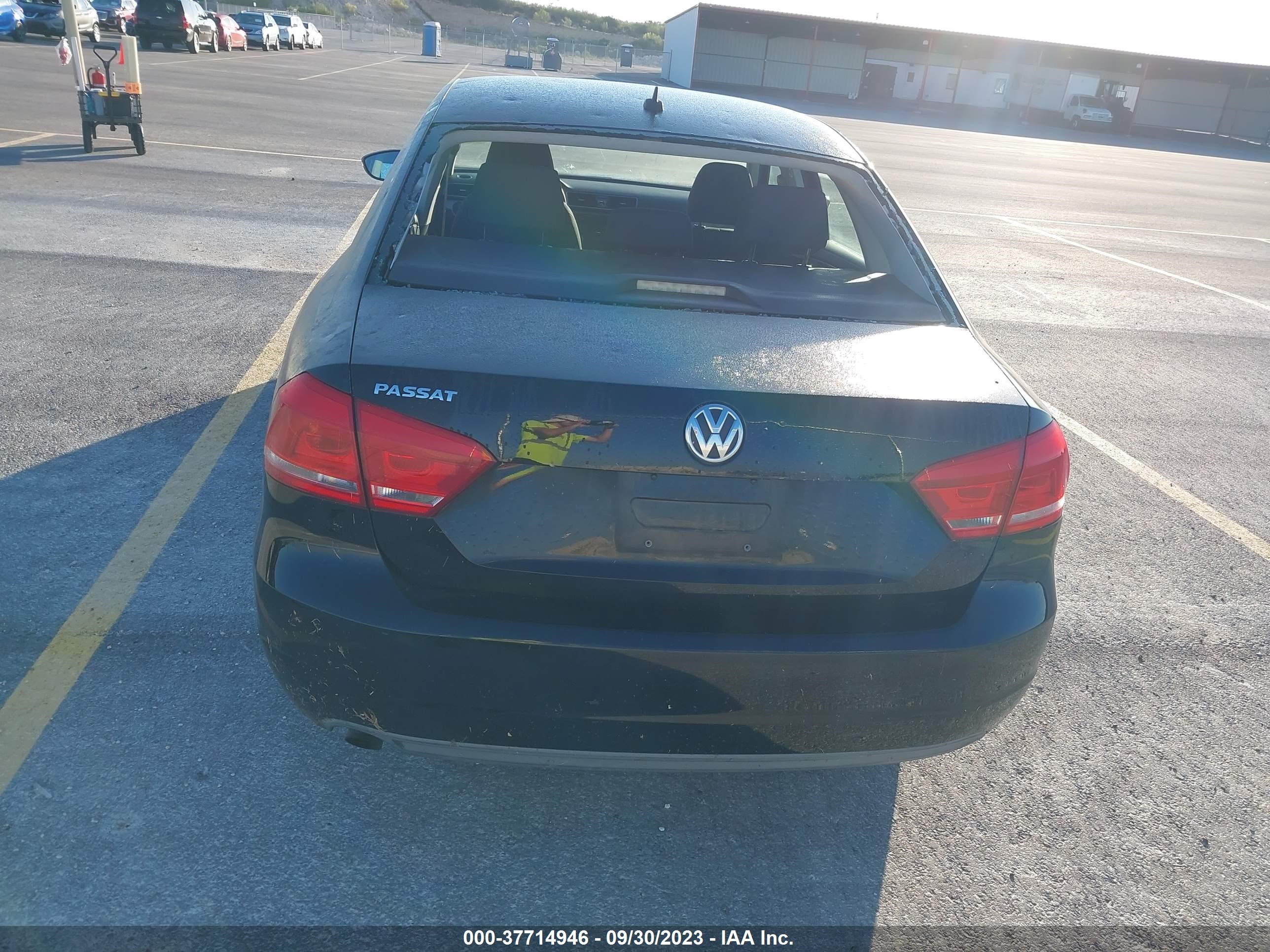 Photo 5 VIN: 1VWAP7A32CC073694 - VOLKSWAGEN PASSAT 