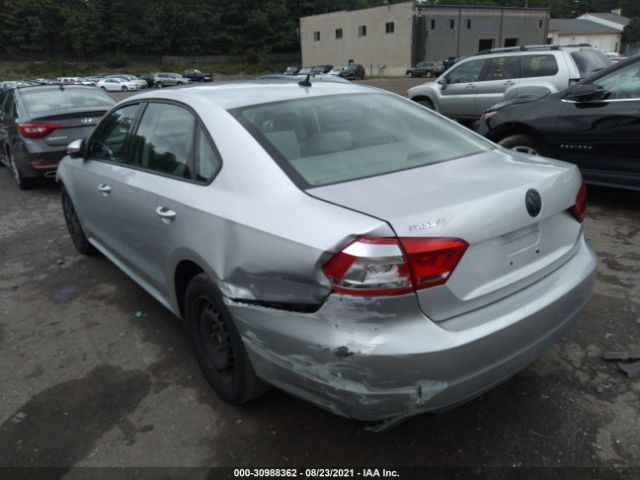 Photo 2 VIN: 1VWAP7A33CC066477 - VOLKSWAGEN PASSAT 