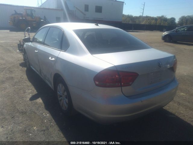 Photo 2 VIN: 1VWAP7A33CC090522 - VOLKSWAGEN PASSAT 